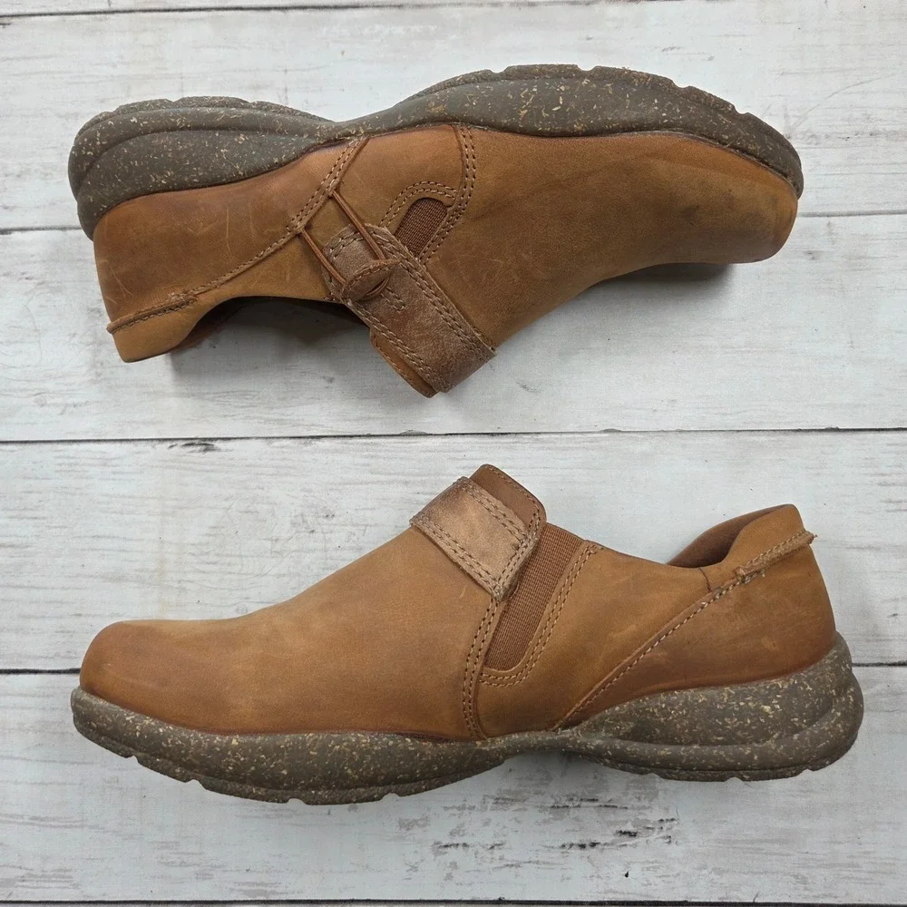 Clarks Slip On Roseville Dot Shoes Women 7 Brown Leather Loafers Hook Loop Strap